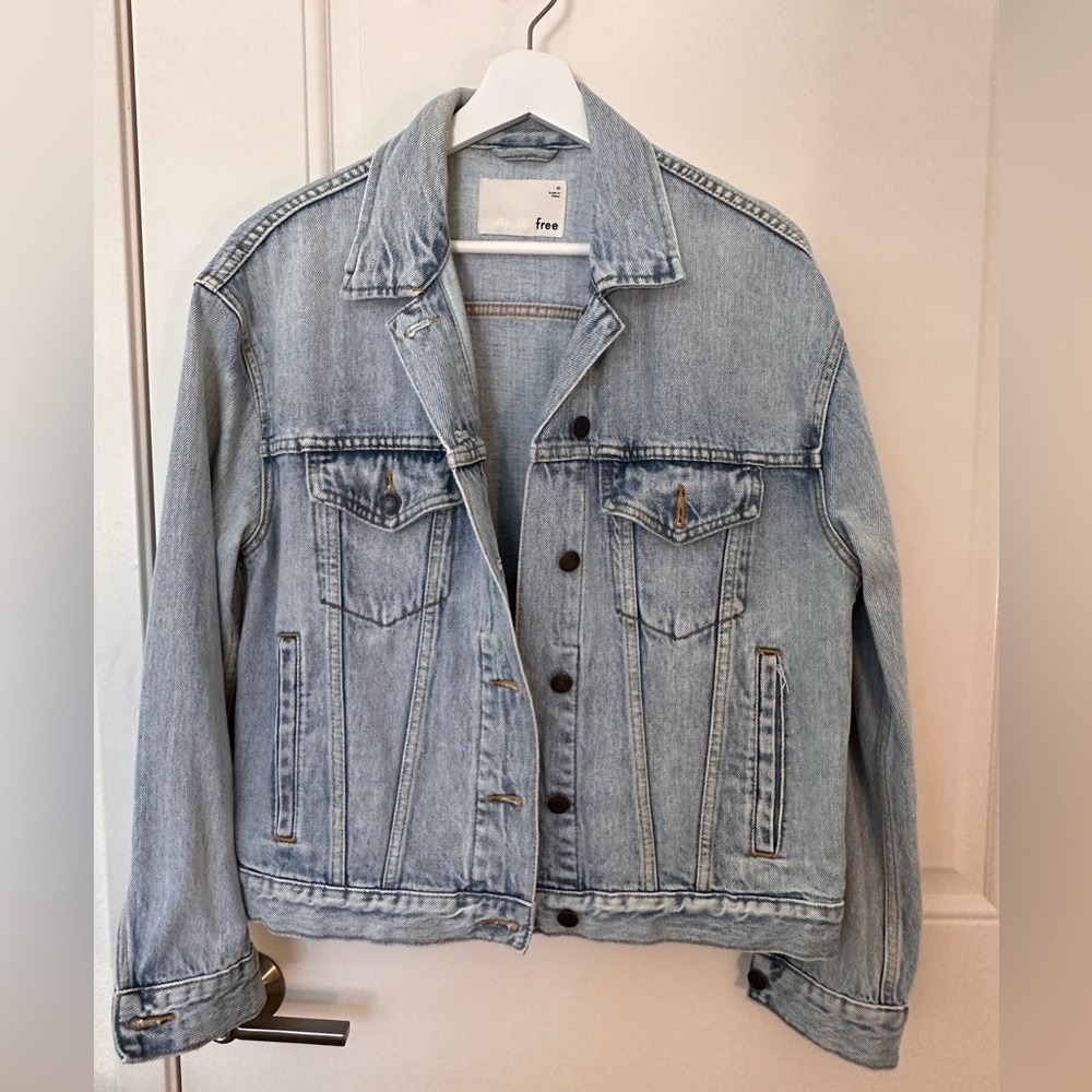 Aritzia Wilfred Free Relaxed Denim jacket